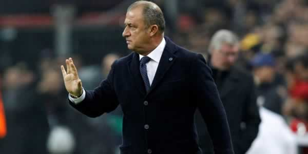 Terim: Şenez Erzik'ten rica ettim...