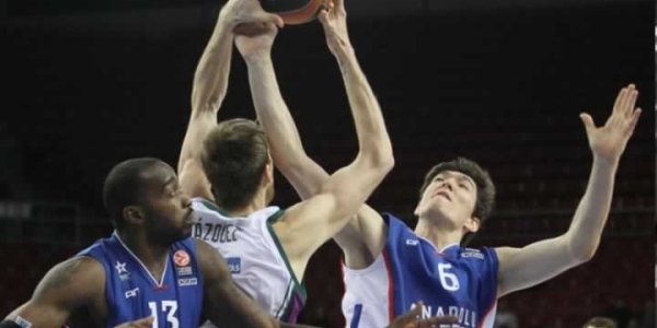 Anadolu Efes'ten zafer!