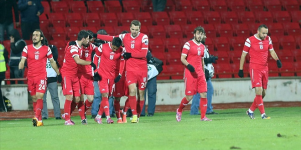 Balıkesirspor 2 yıldızın peşinde!