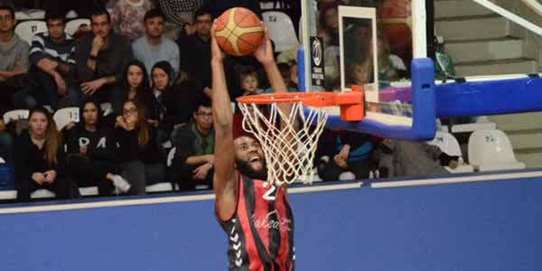 Uşak farklı mağlup