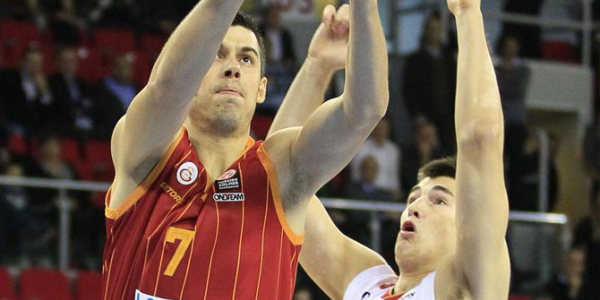 G.Saray, Sırbistan deplasmanında