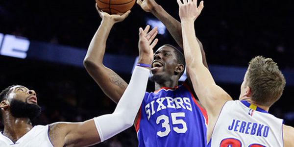 Pistons, Sixers'a acımadı!