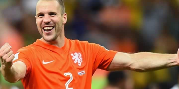 Sneijder ona kefil oldu!