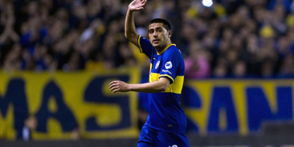 Riquelme veda etti