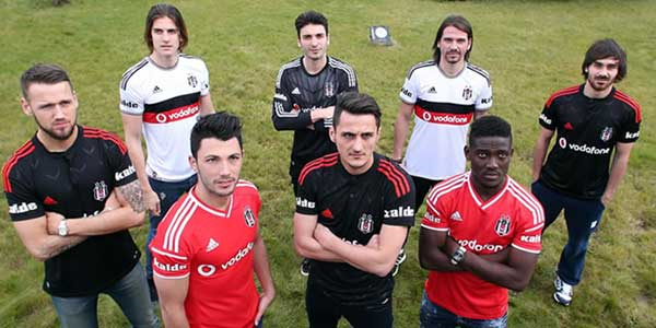 Beşiktaş‘tan imza şov!