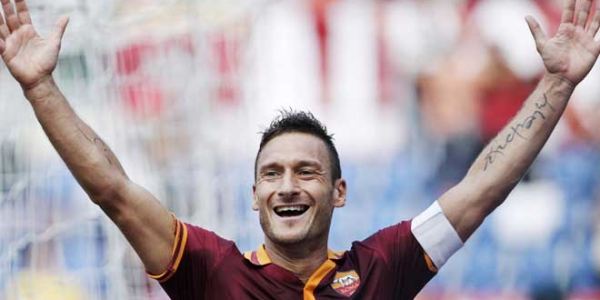 İtalya'da oylar Totti'ye!