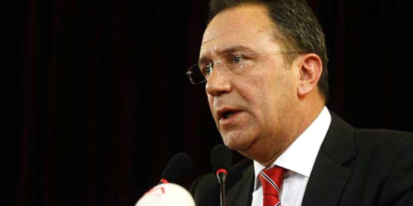 Öztürk:'O lafları hayretle izledim'