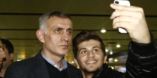 F.Bahçe, o telefonun peşini bırakmıyor!