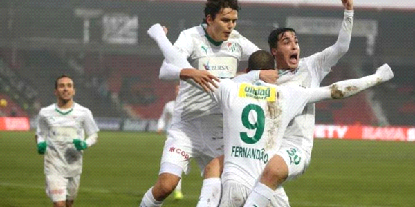 F.Bahçe‘den G.Saray‘a yılın çalımı!