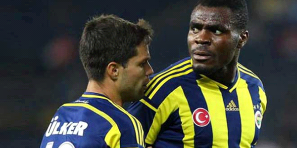 Emenike'ye Twitter cezası