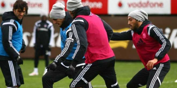 Kartal'da Cenk Tosun sevinci