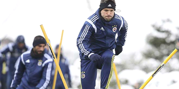 F.Bahçe'de 5 isim 3 forma