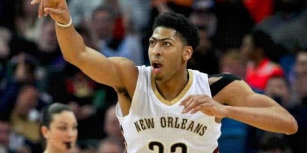 Pelicans maçı kazandı, Davis'i kaybetti