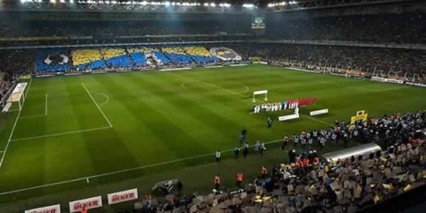 Derbide boş yer yok!