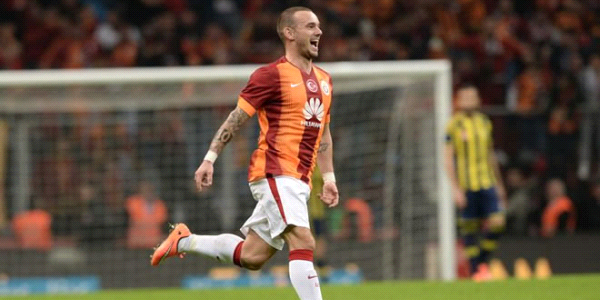 Sneijder ilk kez Kadıköy'de!