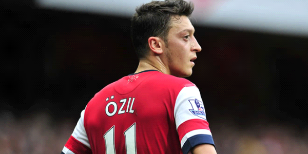 Mesut'tan Beşiktaş'a büyük destek!