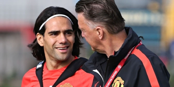 Van Gaal, Falcao'nun halefini buldu