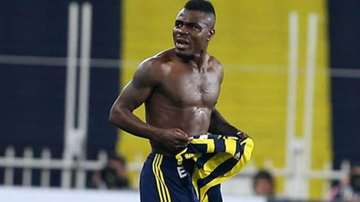 Emenike soyunma odasından kovulmuş!