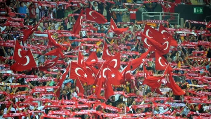 Milli maç hiçbir TV'de yok!