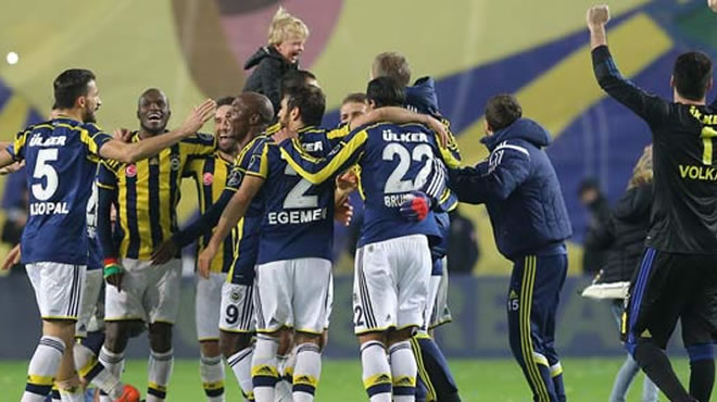 Devrim! Fenerbahçe dağılıyor!
