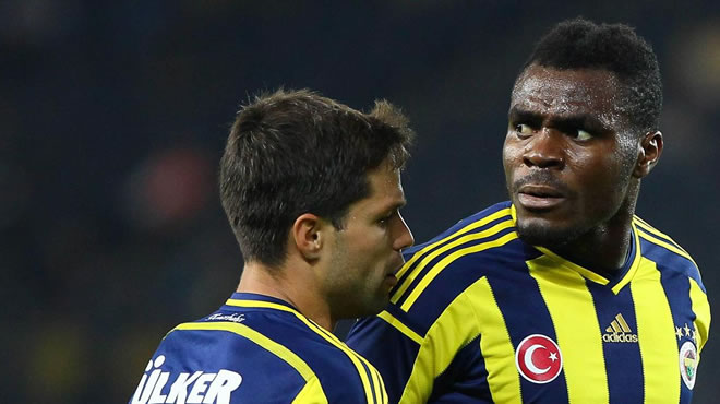 Emenike için sert sözler 'Çakıl taşı almıyor!'