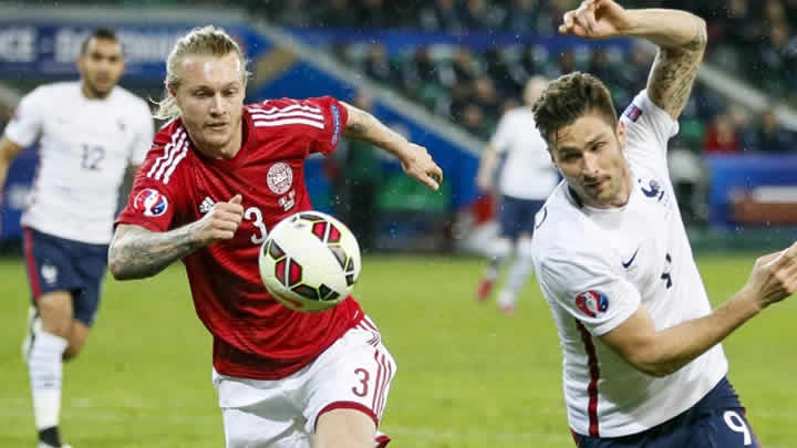 Danimarkalı stoper United yolunda 