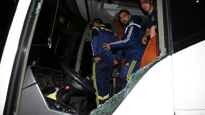 ‘Elim ayağım titriyor! Ağlıyorum‘