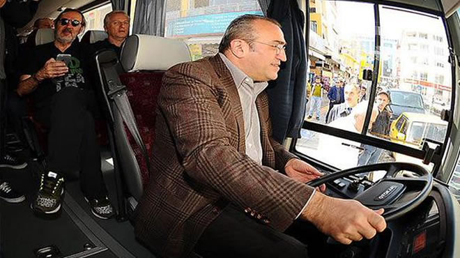 Albayrak‘ın bu pozu ortalığı karıştırdı!