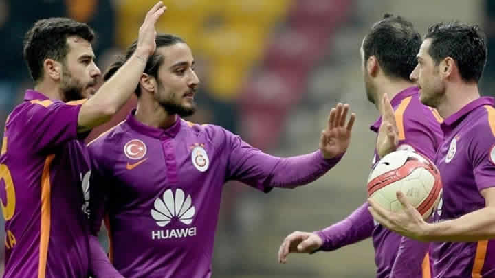 Hamzaoğlu'ndan 2 kadro dışı! 