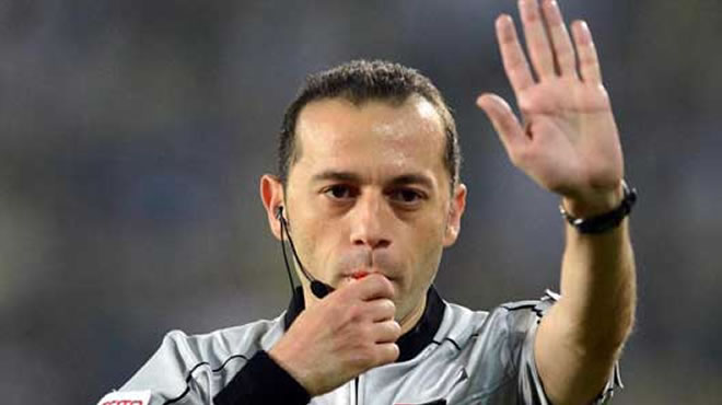 Kritik maçın hakemi Cüneyt Çakır!