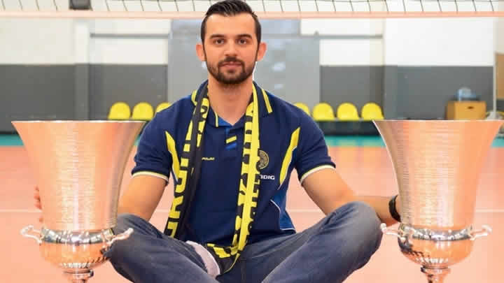 F.Bahçe'de kaptan kadro dışı!