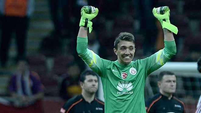 Muslera istedi Hamzaoğlu değiştirdi