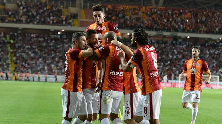 Muslera tuttu, Yasin attı!