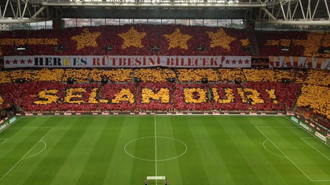 TT Arena'da müthiş koreografi!