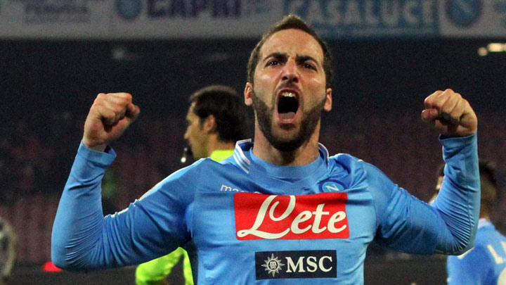 G.Saray süper yıldızın peşinde