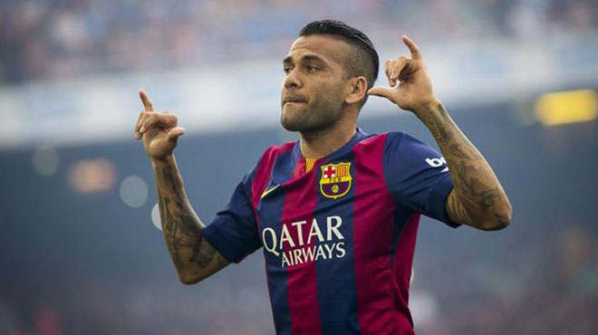 Barcelona Dani Alves ile sözleşme yeniledi