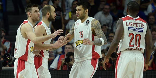 Olimpiakos şampiyonluğa yürüyor!