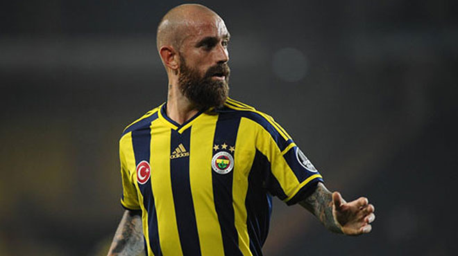 Raul Meireles lider olacak!