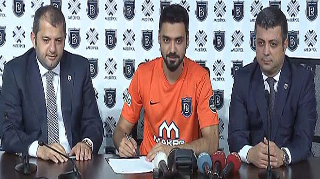 Bekir İrtegün resmen Başakşehirde