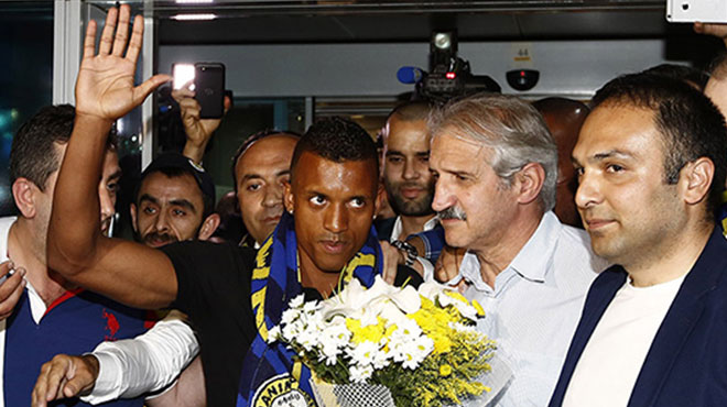 İmza töreni Saracoğlu'nda!