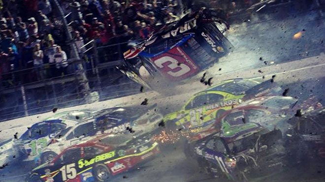 NASCAR'da inanılmaz kaza