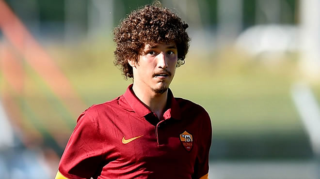 Roma Salih'i bitirdi!