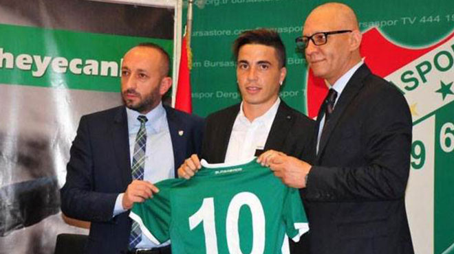 Filipe Josue imzayı attı