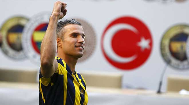 Van Persie, Van Gaal‘ın adını bile anmadı!