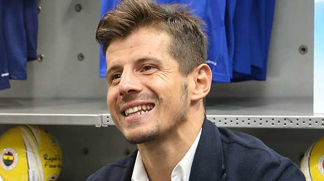 Hukuk savaşını Emre kazandı!