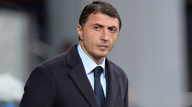 3 futbolcunun daha biletini kesti