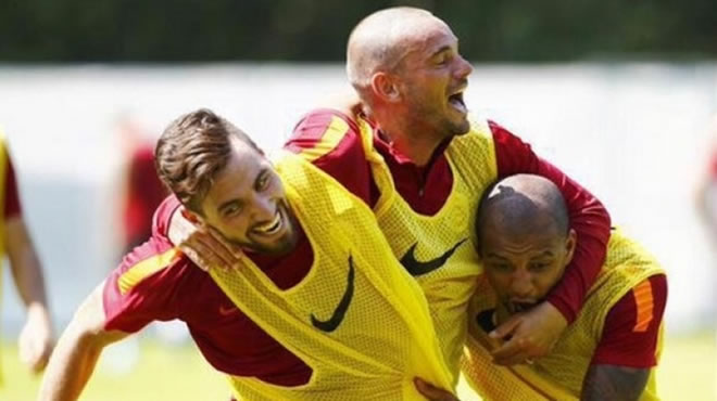 Sneijder 50 gündür bekliyor!
