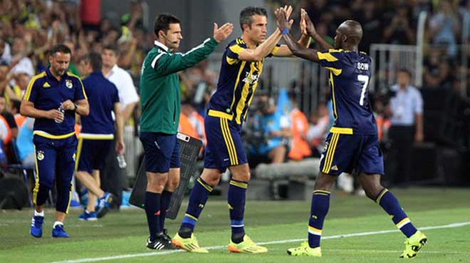 Van Persie gözünü kararttı