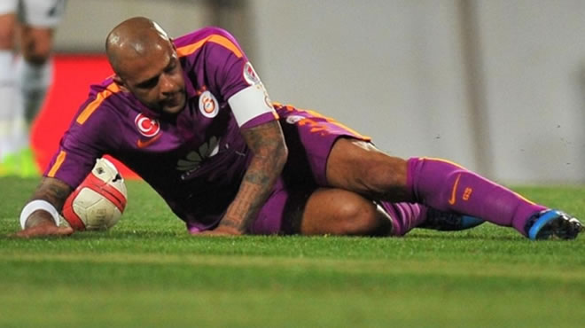 Melo için sıcak saatler!