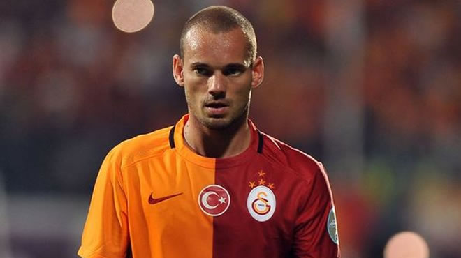 İtalya‘dan Sneijder için flaş iddia!